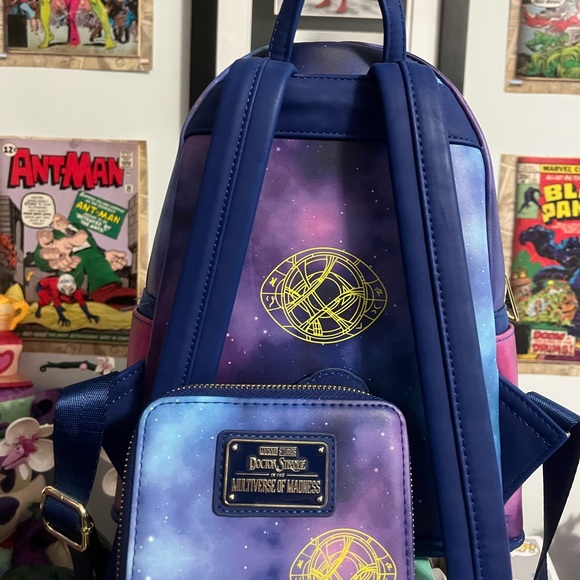 GLOW IN THE DARK Loungefly Doctor Strange MOFM mini bag and matching wallet. - Picture 3 of 6